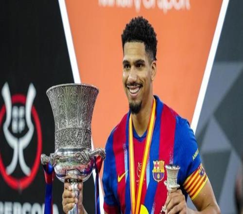 劳塔罗专注,备战世界杯,治疗训练,爱游戏平台,爱游戏官方网站,爱游戏登录入口,爱游戏app下载