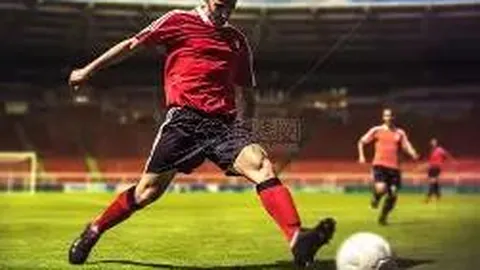 谢霆锋录制节目，美女相伴，刻意保持距离以防王菲不满